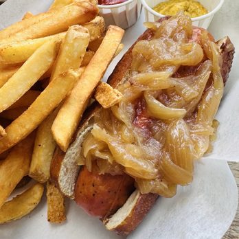 HasenStüble - Cheddar Brat ($10.50) + Carmelized Onions ($2) + Fries ($6) - Beer Gardens Near Me - Brooklyn, New York