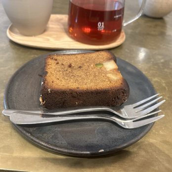 Kettl - Black tea with pistachio miso loaf - Tea Rooms Near Me - Brooklyn, New York Kettl - Black tea with pistachio miso loaf - Tea Rooms Near Me - Brooklyn, New York