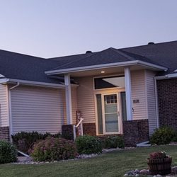 Heartland Masonry - The customer wanted "Curb Appeal " so we decided on 1200 bricks would give it the look he was looking for.