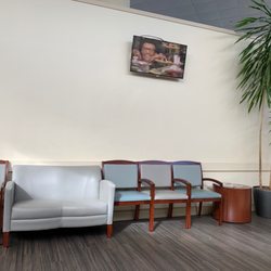 Roper St Francis Medical Center - Plenty of seating in the waiting area
