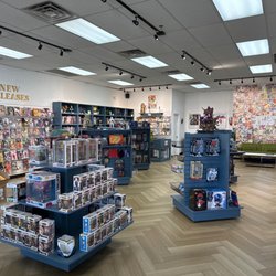 MaximuM Comics