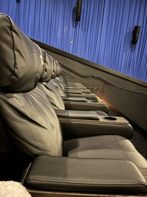 Cinemark Century Daly City 20 XD and IMAX by null