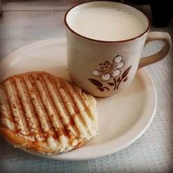 La Fonda de Mary - Les recomiendo pidan un pan hecho en horno de piedra con un arroz con leche. Seguro les traerá recuerdos de su infancia