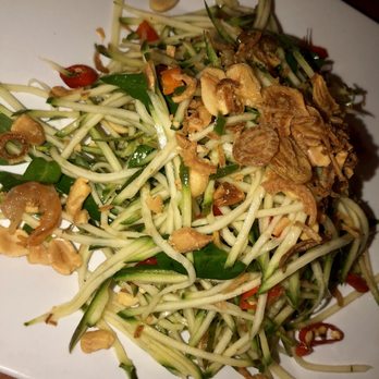 Com Mai Vietnamese Cuisine - Bangin' ass mango salad. Ask for extra peppers!! - Vietnamese Near Me - Lawrenceville, Georgia