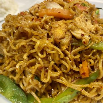 Sabai Thai Express - Stir Fried spicy Mama Noodles with chicken - Thai Near Me - Bedford, Texas