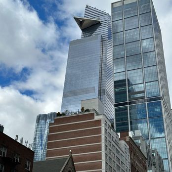 Peak with Priceless Restaurant & Bar - New American Near Me - New York, New York