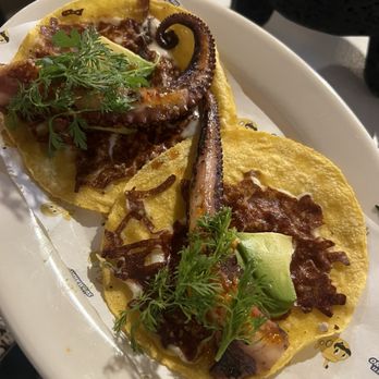 Mariscos El Submarino - Kraken - Seafood Near Me - Brooklyn, New York