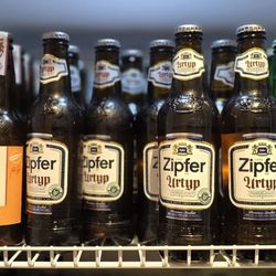Sky Lounge Non-Schengen - Viennese beers