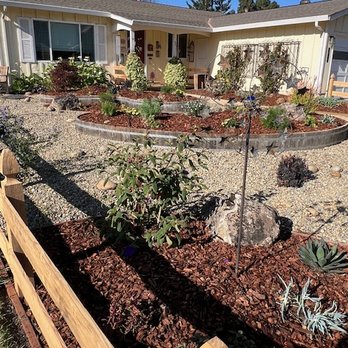 Jefferson Landscape & Design - Planters - Landscaping Near Me Jefferson Landscape & Design - Planters - Landscaping Near Me