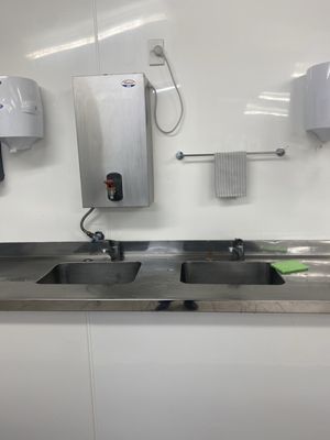 Blue Lake TOP 10 Holiday Park by null