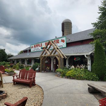 Apple Holler - American Near Me - Sturtevant, Wisconsin