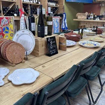 Mazzone Olive Oil - How fun would it be to have bookclub here? 07.10.2025 - Olive Oil Near Me - Sarasota, Florida Mazzone Olive Oil - How fun would it be to have bookclub here? 07.10.2025 - Olive Oil Near Me - Sarasota, Florida