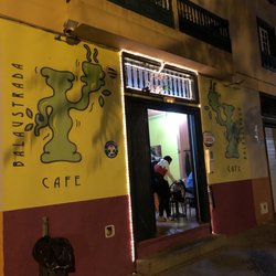 La Balaustrada - Outside view.