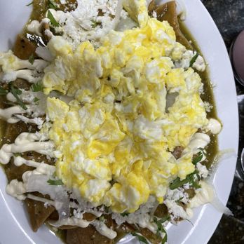 Tata's Cafe - Green chilaquiles - Breakfast & Brunch Near Me - Hawthorne, California