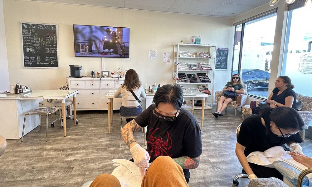 Mi Time Nails & Spa