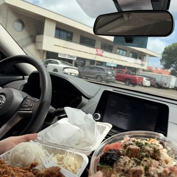 Konohiki Seafoods - Chicken plate and spicy ahi poke - Seafood Near Me - Lihue, Hawaii Konohiki Seafoods - Chicken plate and spicy ahi poke - Seafood Near Me - Lihue, Hawaii