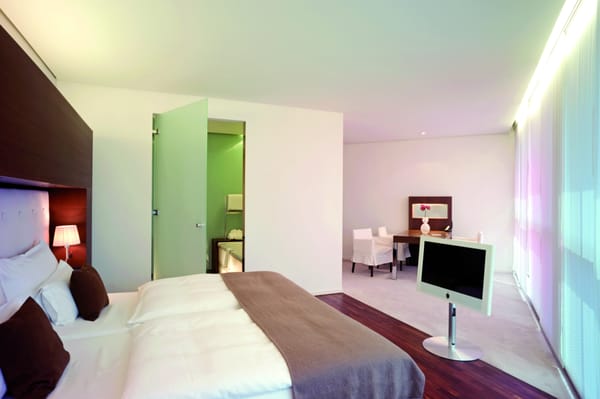SIDE Design Hotel Hamburg by null