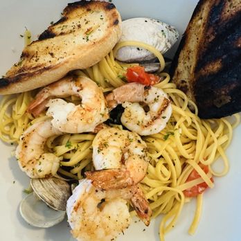 Coconuts - Linguini with clams and shrimp - Seafood Near Me - Fort Lauderdale, Florida