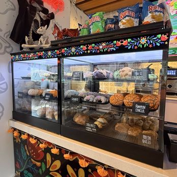 Con Azucar Cafe - Bakeries Near Me - Sacramento, California Con Azucar Cafe - Bakeries Near Me - Sacramento, California
