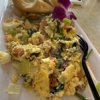 Doña Café - scrambled eggs with veggies and bacon - Coffee & Tea Near Me - Ceiba, Puerto Rico