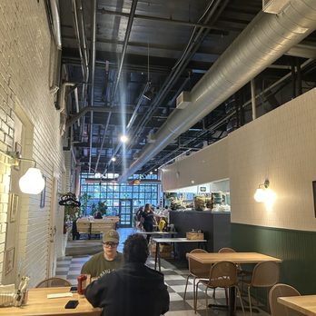 Good Company - Dining Area - Sports Bars Near Me - Cleveland, Ohio Good Company - Dining Area - Sports Bars Near Me - Cleveland, Ohio