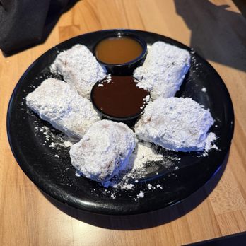 Rowdy Cowboy - Croissant Beignet - Sports Bars Near Me - The Colony, Texas Rowdy Cowboy - Croissant Beignet - Sports Bars Near Me - The Colony, Texas