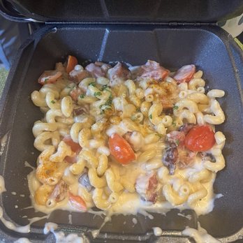 Matchbox Diner & Drinks - Mac & Cheese and pork belly (the container that leaked out onto the others). - New American Near Me - Grand Rapids, Michigan