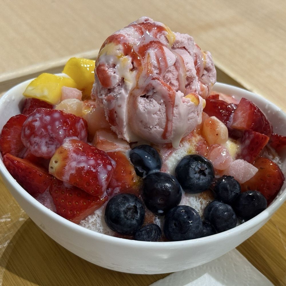 Haebing Dessert - Mixed fruit shaved ice - Desserts Near Me - Mill Creek, Washington Haebing Dessert - Mixed fruit shaved ice - Desserts Near Me - Mill Creek, Washington