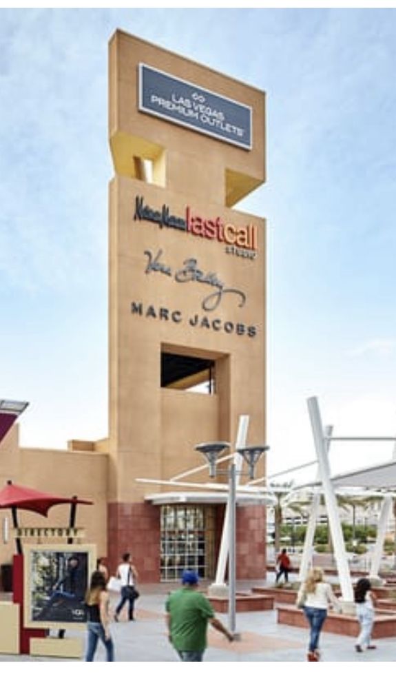 Versace Outlet Logo
