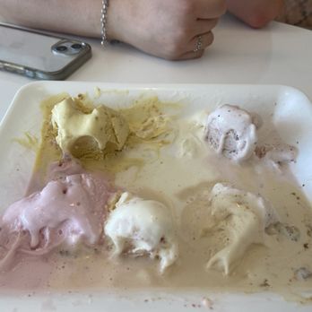 Flower & Cream - Ice cream - Ice Cream & Frozen Yogurt Near Me - Houston, Texas