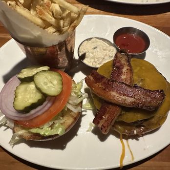 The Evie - Evie Classic Burger with bacon - American Near Me - Chicago, Illinois