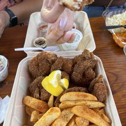 Sealand Fish & Chips - 10 piece prawns and chips