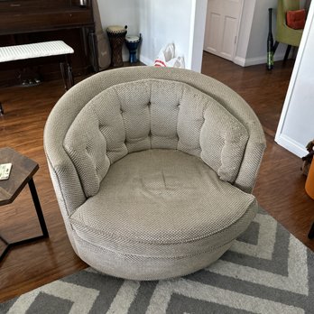 Wahl Upholstery - Original chair from the 60s that was reupholstered in the 90s before reupholstery. - Furniture Reupholstery Near Me - Los Alamitos, California Wahl Upholstery - Original chair from the 60s that was reupholstered in the 90s before reupholstery. - Furniture Reupholstery Near Me - Los Alamitos, California