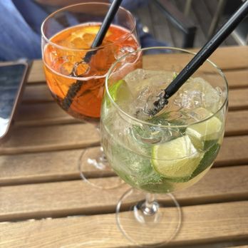 Basecamp - Hugo and aperol spritz - Bike Rentals Near Me - Talloires-Montmin, 74 Basecamp - Hugo and aperol spritz - Bike Rentals Near Me - Talloires-Montmin, 74