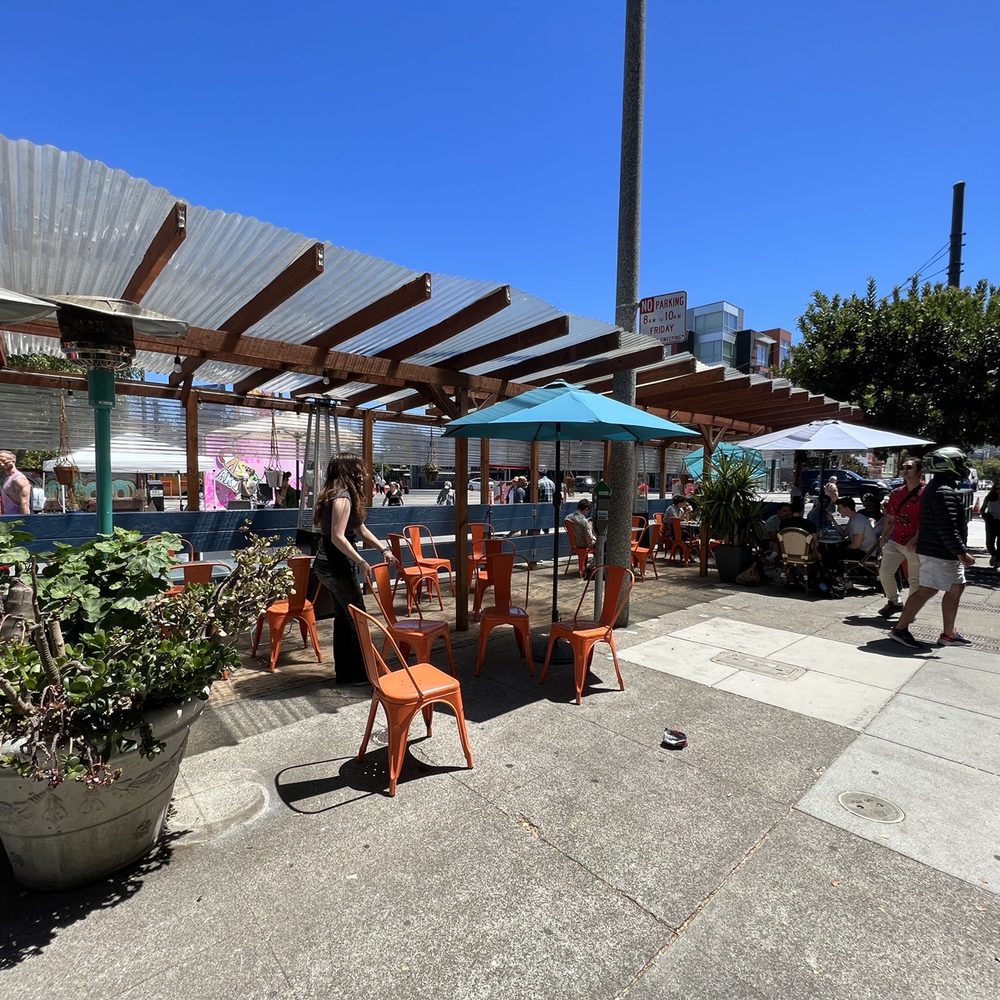 La Mediterranee - Outdoor seating - Mediterranean Near Me - San Francisco, California La Mediterranee - Outdoor seating - Mediterranean Near Me - San Francisco, California