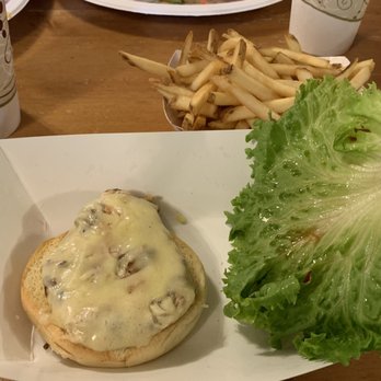 Benezette Hotel - Chicken sandwich - Hotels Near Me - Benezett, Pennsylvania Benezette Hotel - Chicken sandwich - Hotels Near Me - Benezett, Pennsylvania