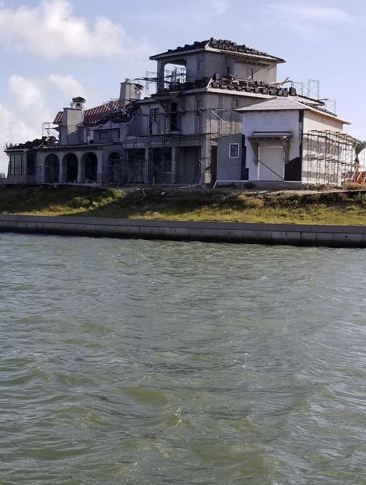 Slide of Empresa De Roofing De Jorge