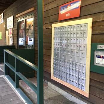 Barry's Trading Post - Outside view - it's the Canada Post stop as well. - Convenience Stores Near Me - Yale, British Columbia