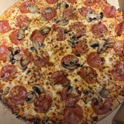 Domino's Pizza - Pepperoni & Mushroom Thin Crust
