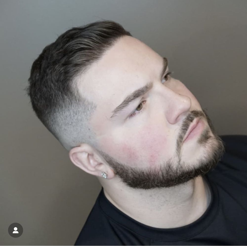 Dunn's PrimeLine Barbershop Logo