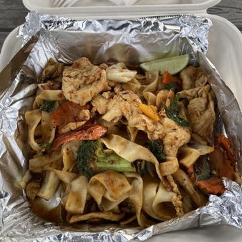 Aloha Shrimp Kihei - Drunken Chicken Noodles- - Seafood Near Me - Kihei, Hawaii Aloha Shrimp Kihei - Drunken Chicken Noodles- - Seafood Near Me - Kihei, Hawaii