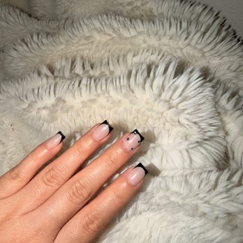 Jas Nail Spa - Black & White French Tips - Nail Salons Near Me - Union City, California