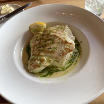 Anthony's HomePort Everett - Grilled Halibut with mashed potatoes, 6oz portion of Halibut. - Seafood Near Me - Everett, Washington Anthony's HomePort Everett - Grilled Halibut with mashed potatoes, 6oz portion of Halibut. - Seafood Near Me - Everett, Washington