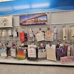 Ross Dress for Less - Gift bags
