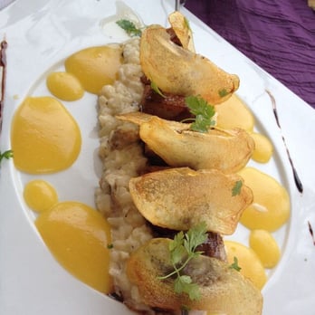 Le Petit Mousse - Brochette magret canard coulis mangue et risotto forestier - Seafood Near Me - La Plaine-sur-Mer, 44 Le Petit Mousse - Brochette magret canard coulis mangue et risotto forestier - Seafood Near Me - La Plaine-sur-Mer, 44