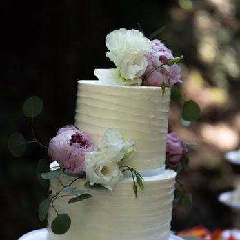 The Rolling Pin - Beautiful and delicious wedding cake.  Inside is a funfetti cake with chocolate hazelnut filling. - Custom Cakes Near Me - San Jose, California
