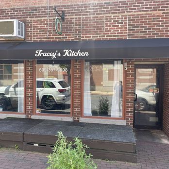 Tracey's Kitchen - Soul Food Near Me - TRENTON, New Jersey Tracey's Kitchen - Soul Food Near Me - TRENTON, New Jersey