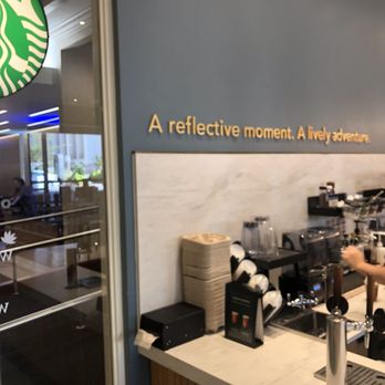 Starbucks - Coffee & Tea Near Me - St Louis, Missouri