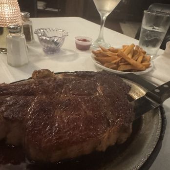 Olde Towne Steak & Seafood - King cut - Seafood Near Me - Fredericksburg, Virginia Olde Towne Steak & Seafood - King cut - Seafood Near Me - Fredericksburg, Virginia