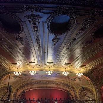 The Warfield - If these high ceilings could talk, they would tell you some history - Music Venues Near Me - San Francisco, California The Warfield - If these high ceilings could talk, they would tell you some history - Music Venues Near Me - San Francisco, California